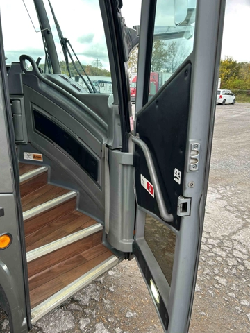 Picture of 2012 MCI J4500 Coach Bus