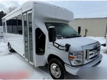 Picture of 2019 Ford E 450 Shuttle Bus