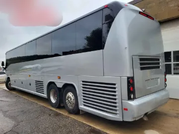 Picture of 2005 MCI J4500 Coach Bus
