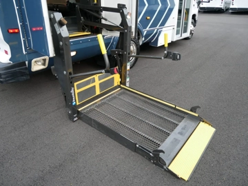 Picture of 2014 ElDorado Aerotech ADA Shuttle Bus