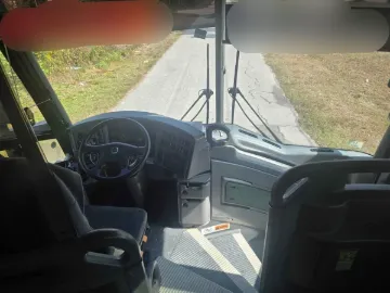 Picture of 2010 MCI J4500 Coach Bus