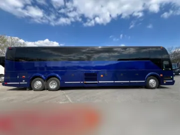 Picture of 2015 Prevost H3-45 Coach Bus
