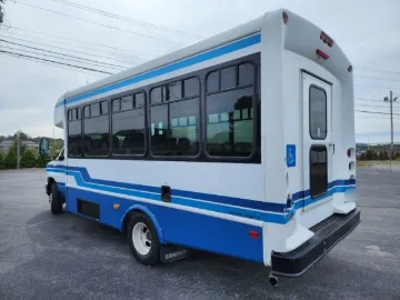 Picture of 2015 Ford E450 Starcraft Shuttle Bus
