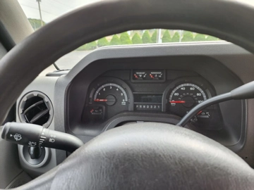 Picture of 2015 Ford E450 Starcraft Shuttle Bus