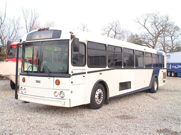 Picture of 2004 Thomas Saf-T-Liner HDX Transit Bus