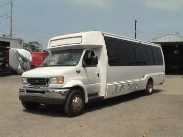 Picture of 2003 Ford E550 Krystal Shuttle Bus