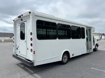 2015 Chevrolet 20P Shuttle
