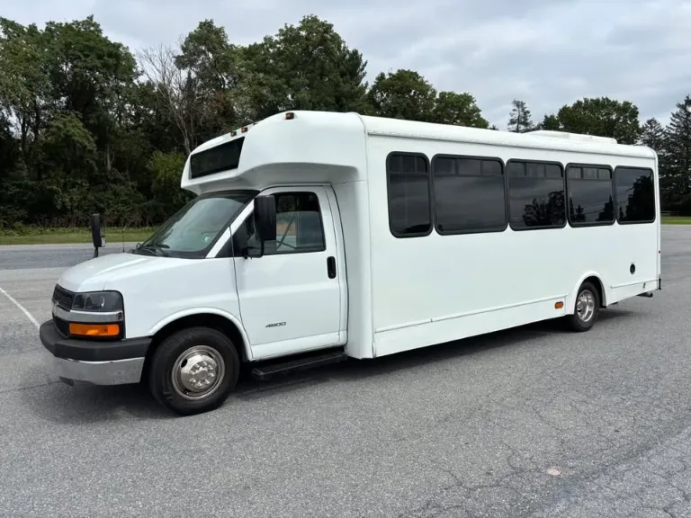 2015 Chevrolet 20P Shuttle