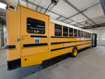2018 International CE 51P ADA