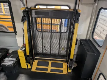 2018 International CE 51P ADA