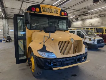 2018 International CE 51P ADA