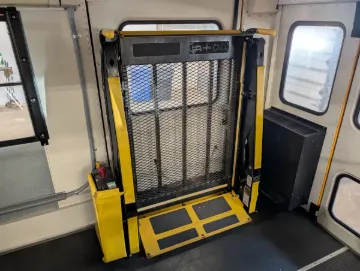 2018 International CE 51P ADA