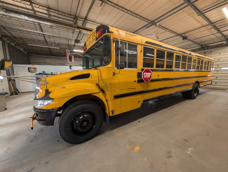 2017 International CE 77P