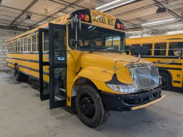 2017 IC BUS