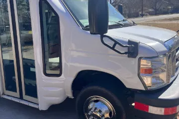 Picture of 2014 Ford E-350 Starcraft Custom