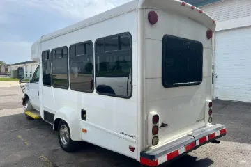 Picture of 2014 Ford E-350 Starcraft Custom