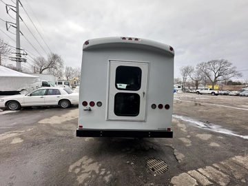 Picture of 2017 Ford E-450 ADA Shuttle Bus