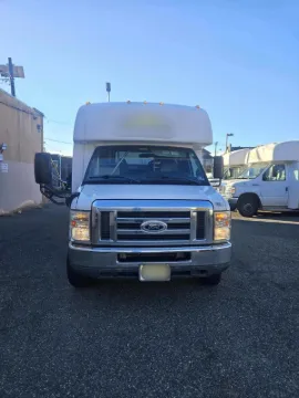 Picture of 2016 Ford E450 ADA Shuttle Bus