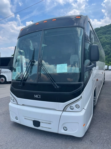 Picture of 2017 MCI J4500 Coach Bus