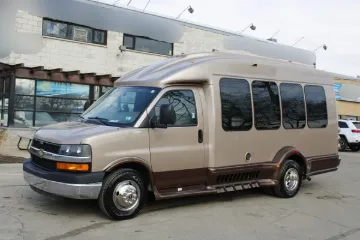 Picture of 2009 Turtle Top Odyssey Prison Shuttle Bus
