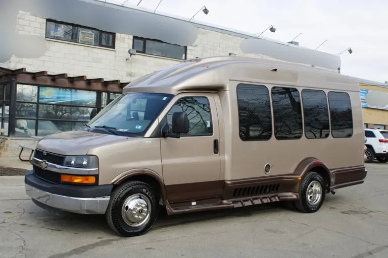 Picture of 2009 Turtle Top Odyssey Prison Shuttle Bus