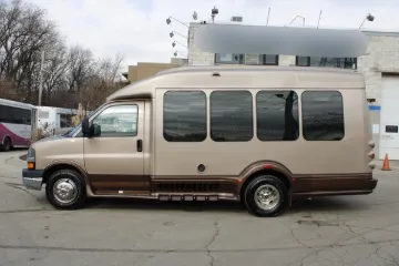 Picture of 2009 Turtle Top Odyssey Prison Shuttle Bus