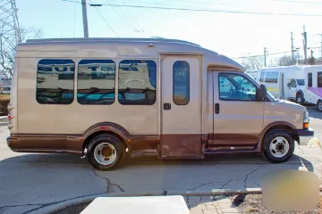 Picture of 2009 Turtle Top Odyssey Prison Shuttle Bus