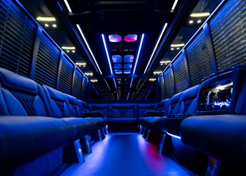 Picture of 2019 Ford F550 Gm33 Limo Bus