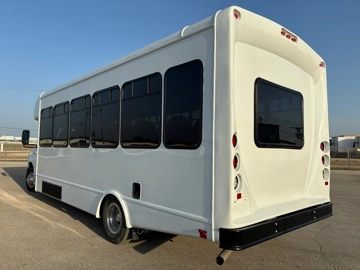 Picture of 2018 Ford E450 Starcraft MVP Shuttle Bus