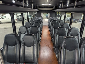 Picture of 2013 Starcraft Executive Shuttle Bus