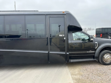 Picture of 2019 Ford F550 Executive Shuttle