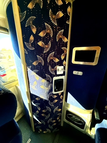 Picture of 2012 Mci J4500 Motor Coach