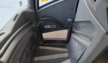 Picture of 2007 MCI J4500 Motor Coach 