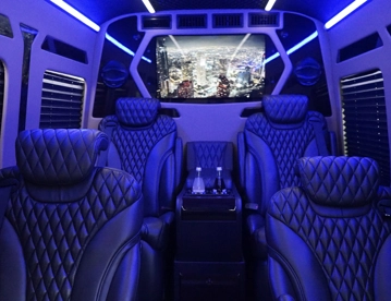 Picture of 2020 Mercedes Benz 3500 Sprinter