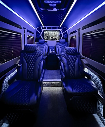 Picture of 2020 Mercedes Benz 3500 Sprinter