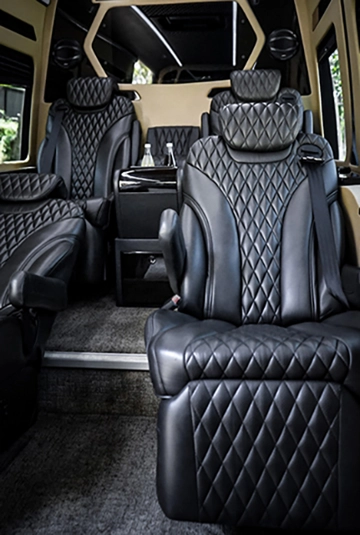 Picture of 2020 Mercedes Benz 3500 Sprinter