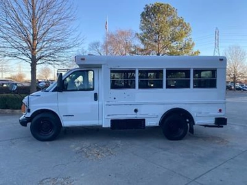 Picture of 2001 Chevrolet Express 3500 Shuttle Bus