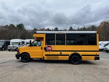 Picture of 2017 Chevrolet Express G3500 Cutaway School Bus