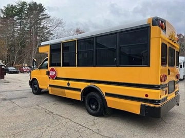 Picture of 2017 Chevrolet Express G3500 Cutaway School Bus