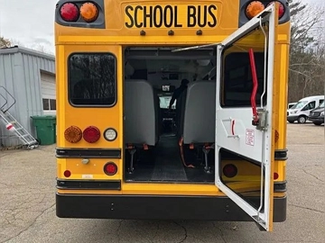 Picture of 2017 Chevrolet Express G3500 Cutaway School Bus