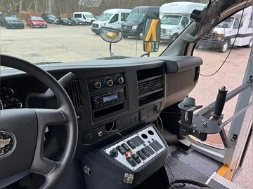 Picture of 2017 Chevrolet Express G3500 Cutaway School Bus