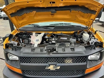 Picture of 2017 Chevrolet Express G3500 Cutaway School Bus