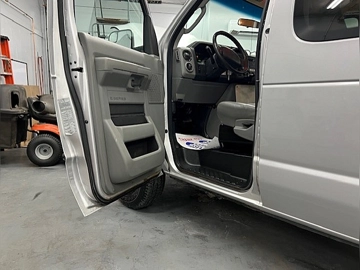Picture of 2014 Ford E250 Shuttle Bus
