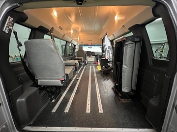 Picture of 2014 Ford E250 Shuttle Bus