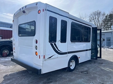 Picture of 2011 Ford E350 Super Duty ADA Shuttle Bus