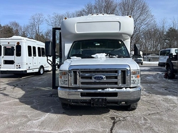 Picture of 2011 Ford E350 Super Duty ADA Shuttle Bus