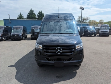 Picture of 2025 Mercedes Benz 3500 Sprinter