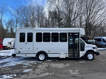 Picture of 2016 Ford E450 ADA Shuttle Bus