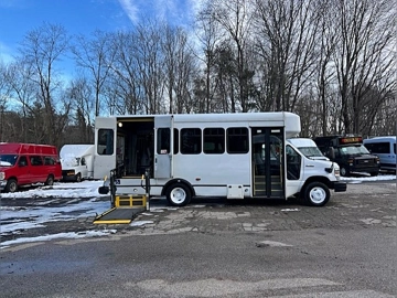 Picture of 2016 Ford E450 ADA Shuttle Bus