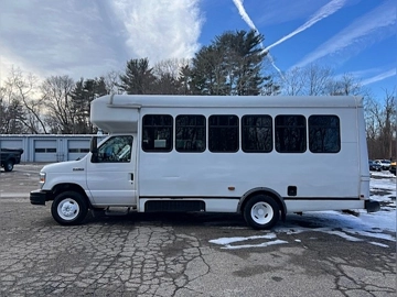 Picture of 2016 Ford E450 ADA Shuttle Bus